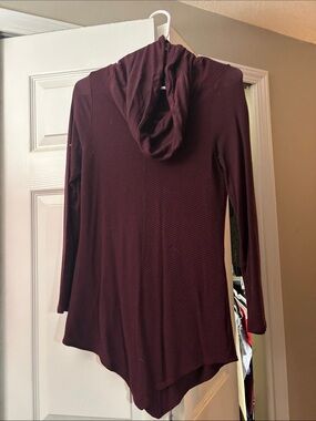 Women’s Long Sleeve Tunic Sweater - Burgundy